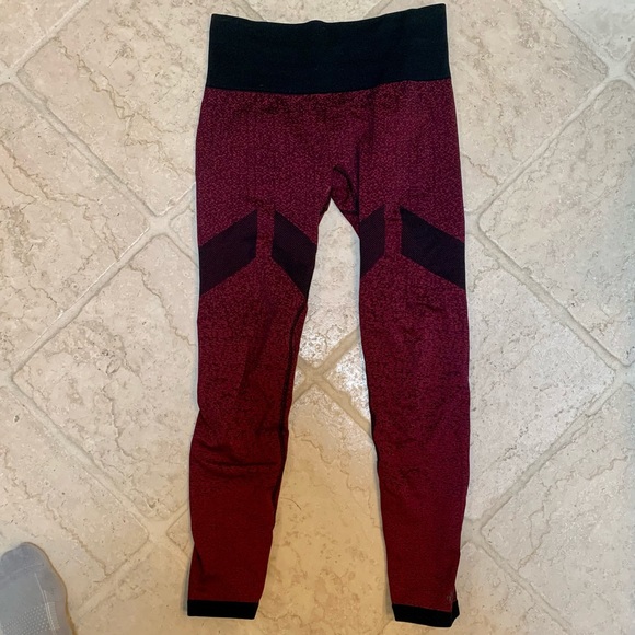 ADIDAS Women’s Leggings Medium - Red and Black - Picture 2 of 4